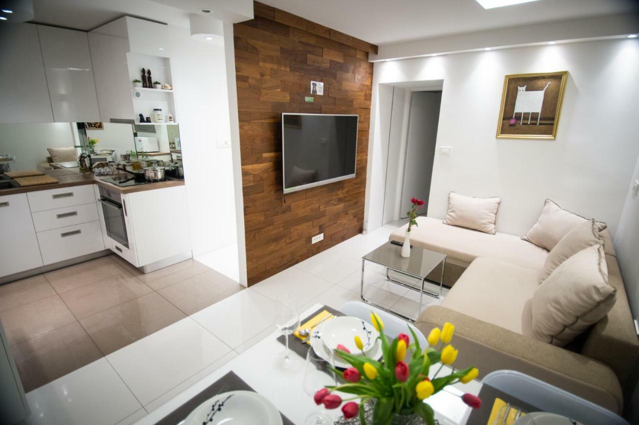 Апартаменти First Floor Flat (Adults Only) Любляна Екстер'єр фото